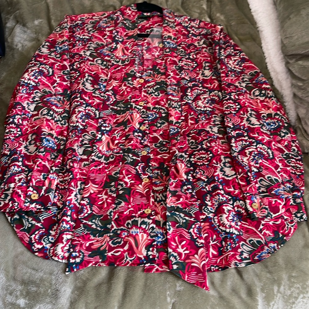 NWT C WONDER SIZE 16 floral button down with gold button details & neck tie